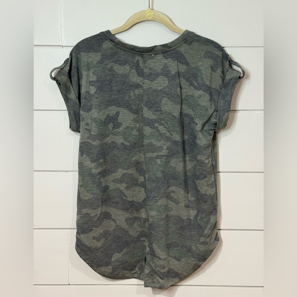 NEW Jane and Delancey Camo T-shirt Size S - Picture 6 of 8